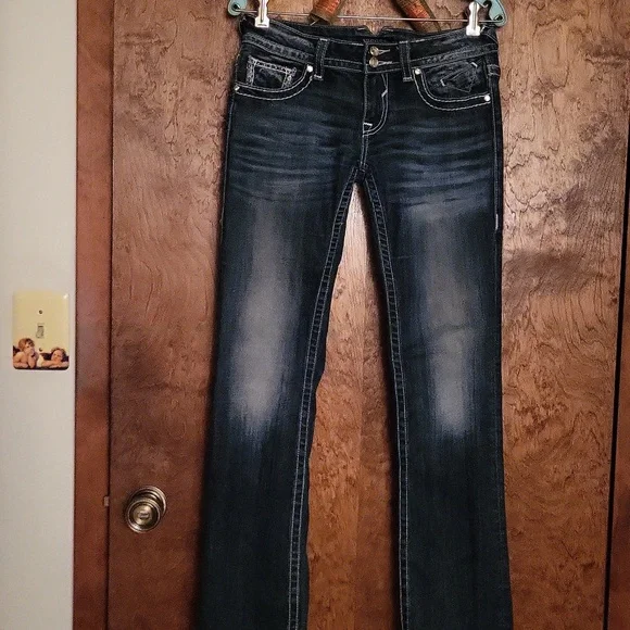 Vigoss Blue Jeans with Embellished Pockets Size 7/9 - Picture 12 of 15
